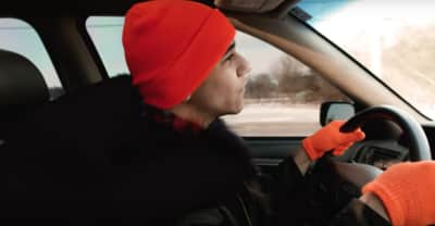 Ramriddlz’s new video is a faithful Alanis Morissette tribute