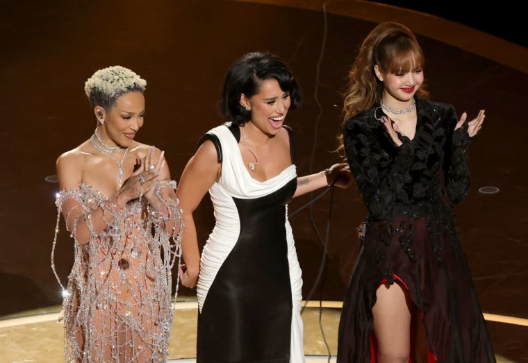 Doja Cat admits “the nerves got to me” during Oscars performance